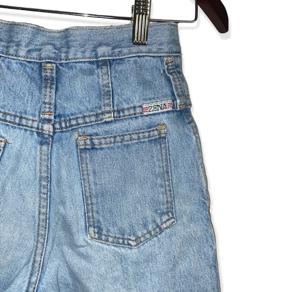 Vintage Zena Denim high waisted dodge shorts - Picture 3 of 10